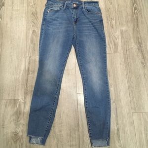 Old Navy Jean Size 8 Mid-Rise Skinny Step-Hem